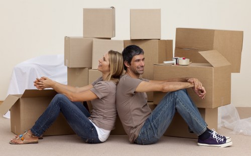 Cancellation policy and liability clauses for moving services